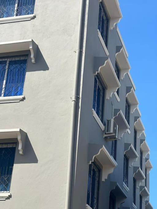 Grey Pearl Apartments Where Raha Is Also Our Priority Малинди Екстериор снимка