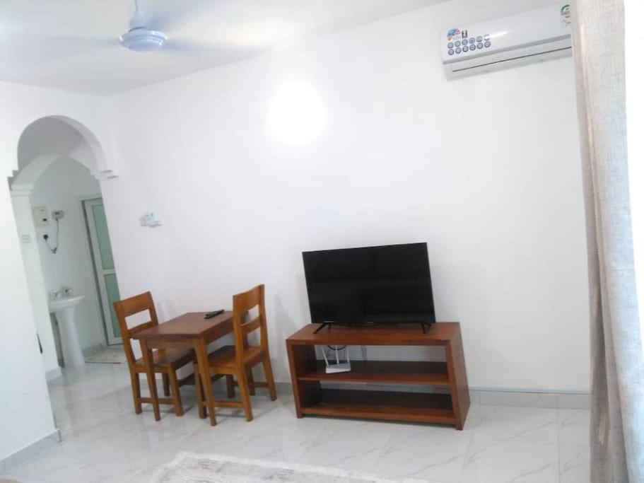 Grey Pearl Apartments Where Raha Is Also Our Priority Малинди Екстериор снимка